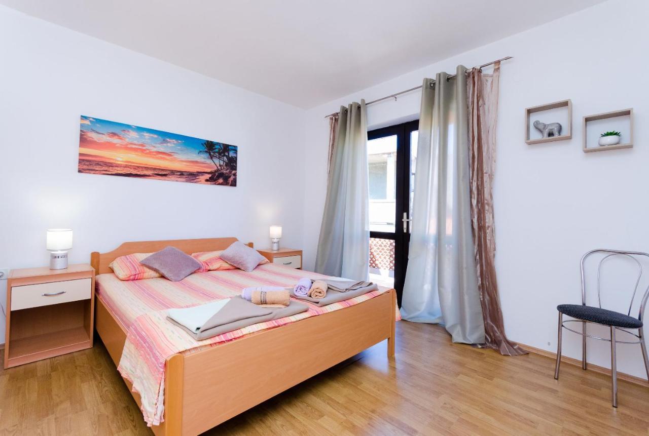Apartments Luka 수페타르스카 드라가 외부 사진